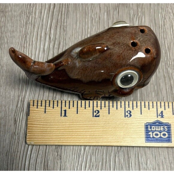 VTG Ceramic Whale Salt & Pepper Shakers Googly Eyes Stoppers Anthropomorphic - Picture 9 of 10